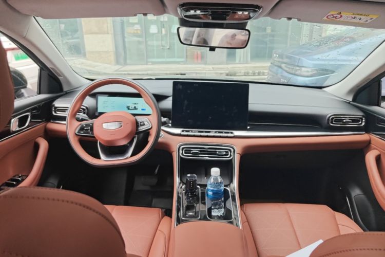 GEELY Emgrand 2025 car image #10