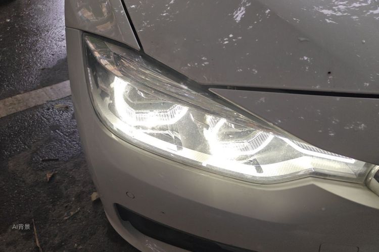BMW 3 Series 2018 car image #8