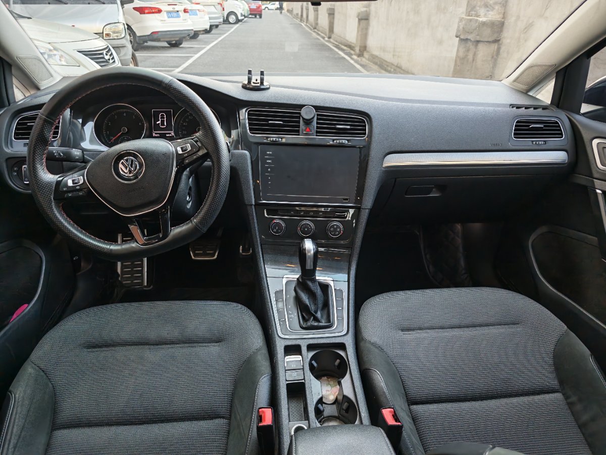Volkswagen Golf 2020 #6 Volkswagen Golf 2020 car image #6