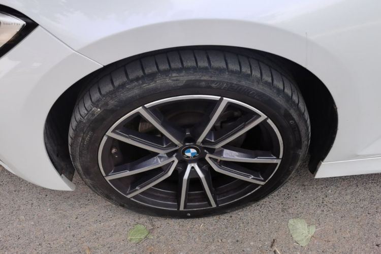BMW 3 Series 2022 #9 BMW 3 Series 2022 car image #9
