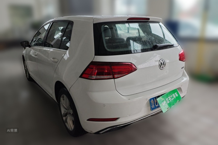 Volkswagen Golf 2018 car image #5