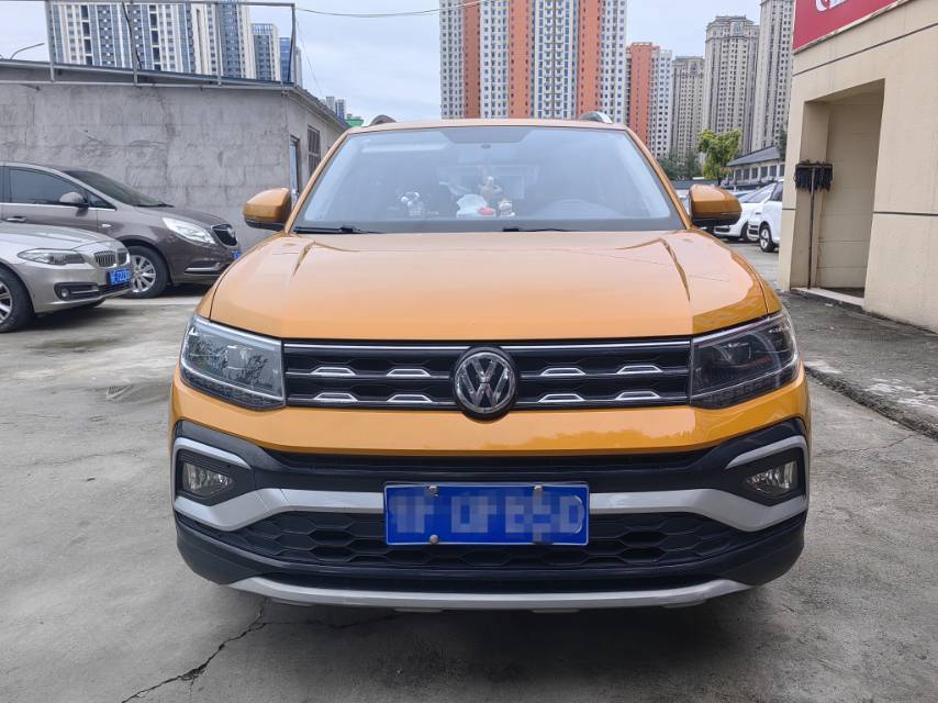 Volkswagen T-Cross 2021 #4 Volkswagen T-Cross 2021 car image #4