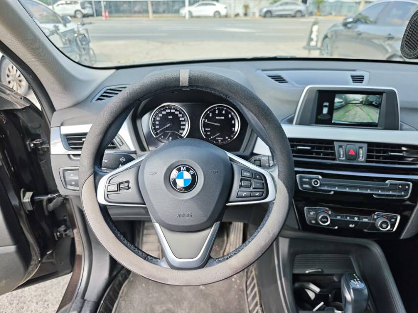 BMW X1 2018 #9 BMW X1 2018 car image #9