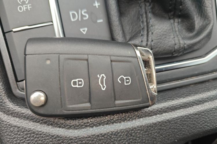 Volkswagen Lavida 2023 car image #10