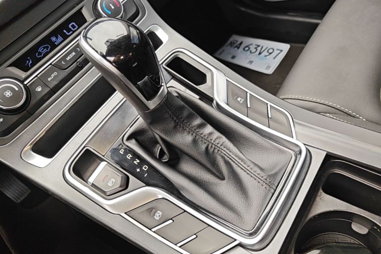 GEELY Emgrand 2021 #18 GEELY Emgrand 2021 car image #18