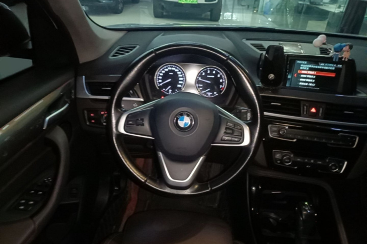BMW X1 2019 #11 BMW X1 2019 car image #11