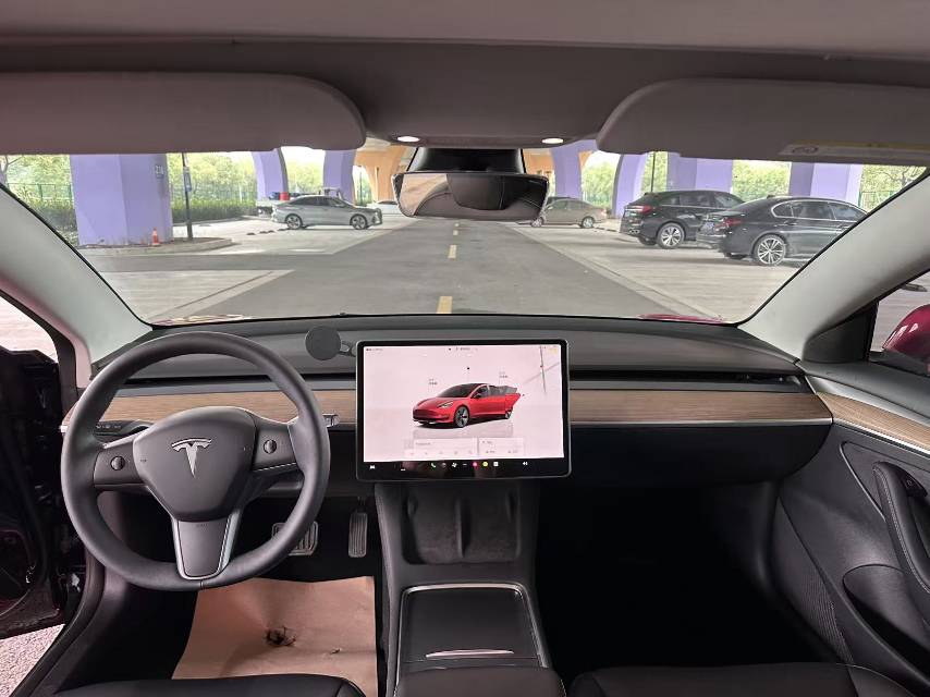 Tesla Model 3 2023 #4 Tesla Model 3 2023 car image #4