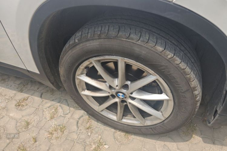 BMW X1 2019 car image #9