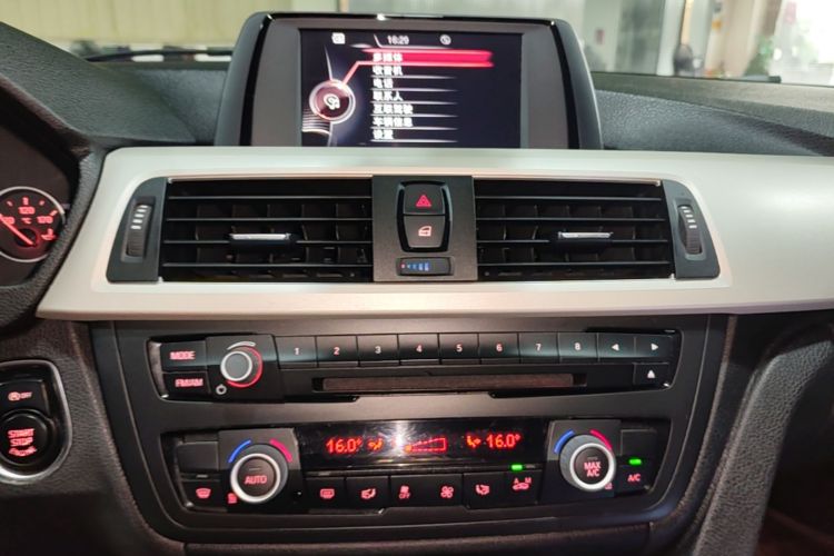BMW 3 Series 2015 #13 BMW 3 Series 2015 immagine di auto #13