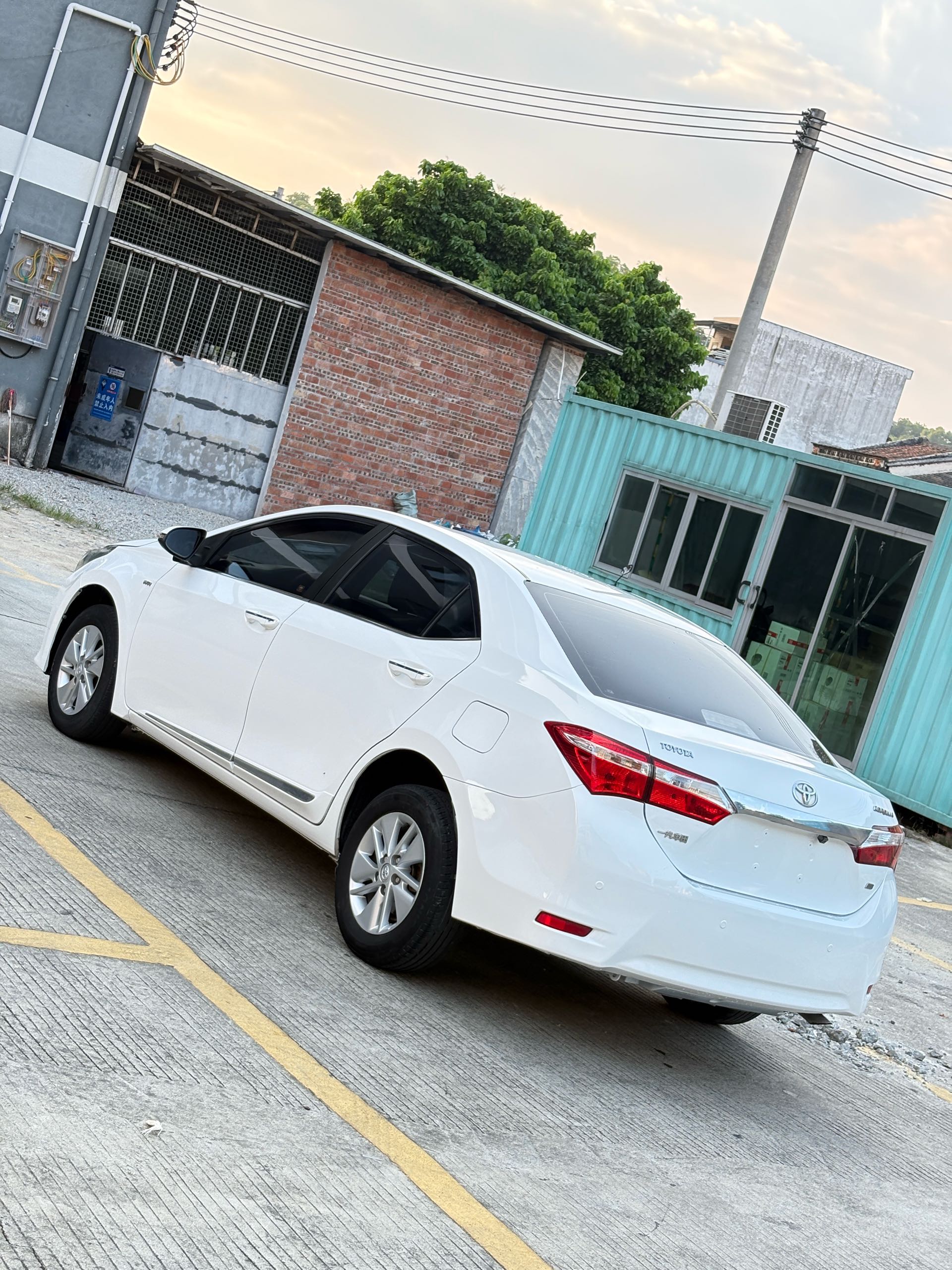 Toyota Corolla 2016 #8 Toyota Corolla 2016 car image #8