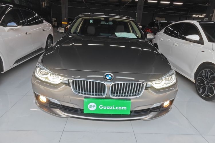 BMW 3 Series 2018 #3 BMW 3 Series 2018 car image #3
