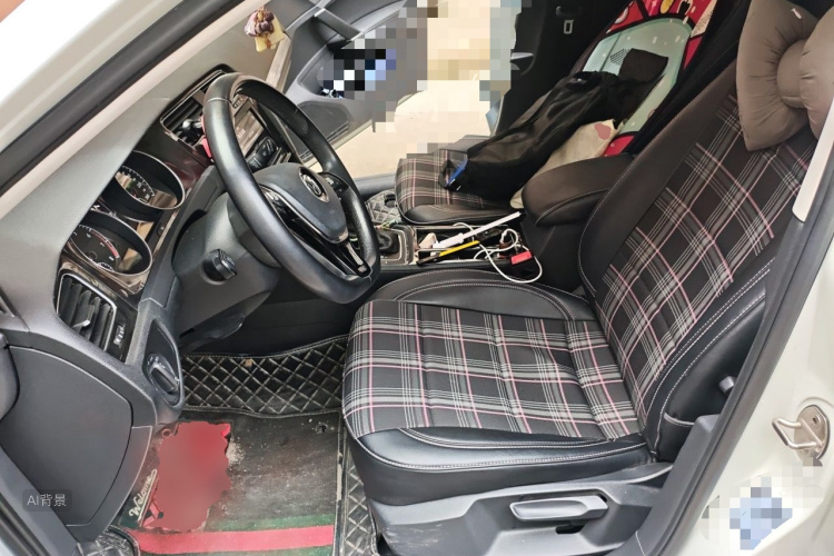 Volkswagen Golf 2019 car image #17