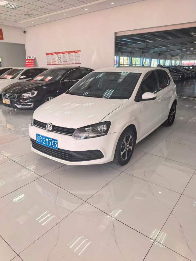 Volkswagen Polo 2017 car image 