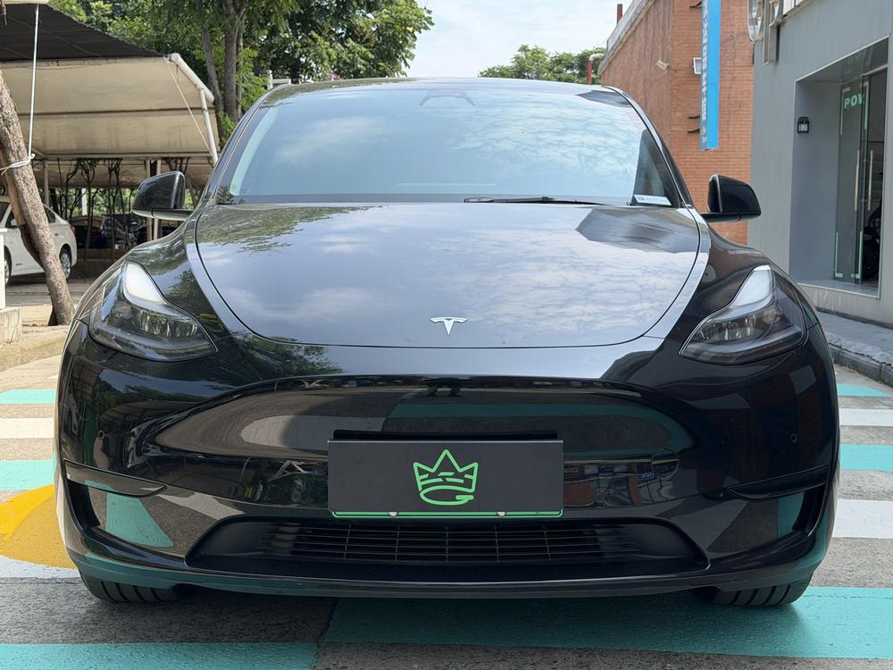 Tesla Model Y 2023 #2 Tesla Model Y 2023 car image #2