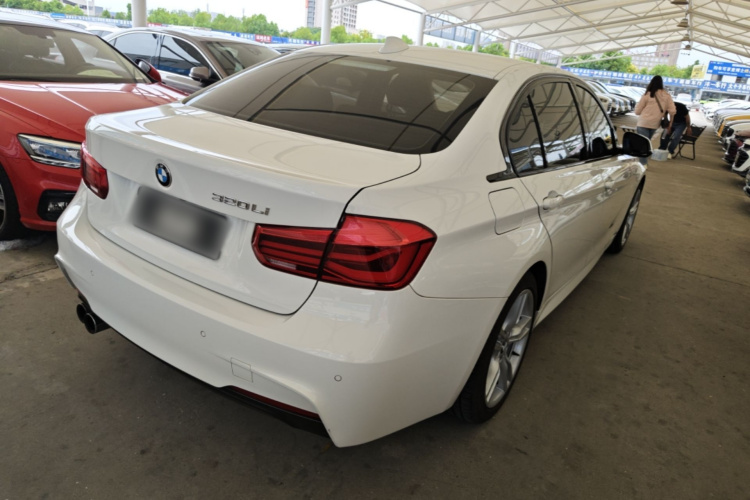 BMW 3 Series 2019 car image #7