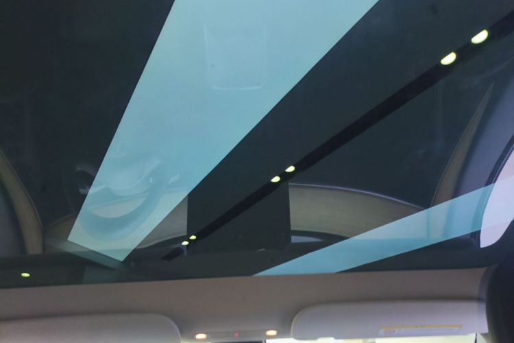 Tesla Model Y 2023 #18 Tesla Model Y 2023 car image #18