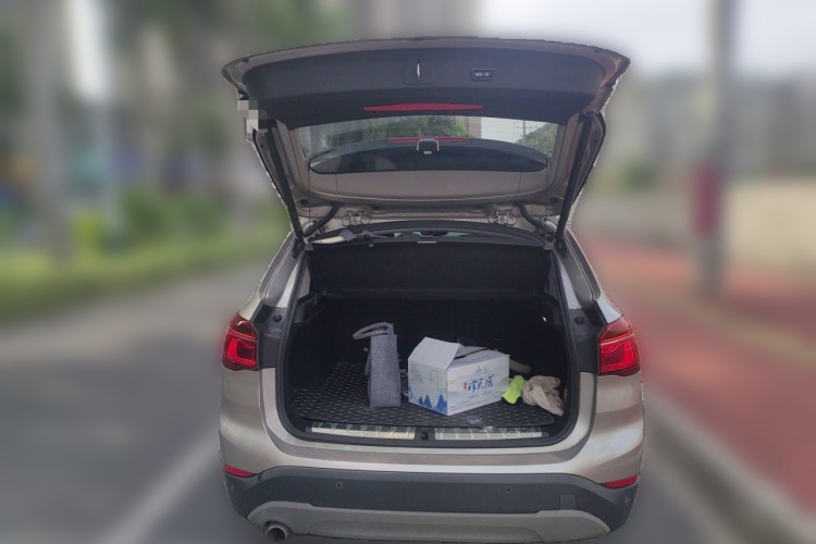 BMW X1 2019 car image #17