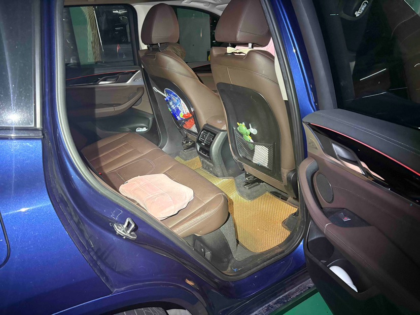 BMW X3 2019 car image #8