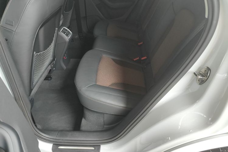 Audi Q3 2017 #17 Audi Q3 2017 car image #17