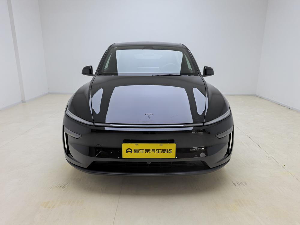 Tesla Model Y 2026 #2 Tesla Model Y 2026 car image #2
