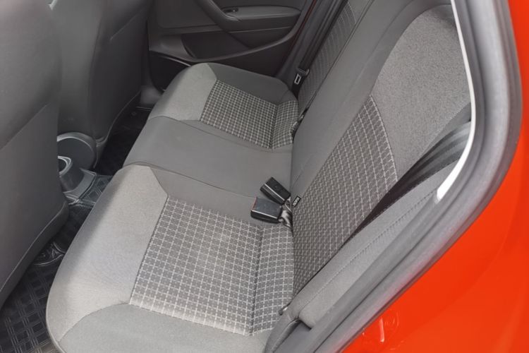 Volkswagen Polo 2019 car image #13