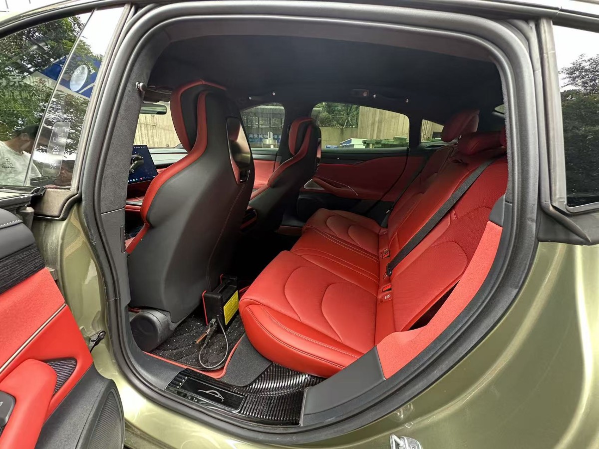 MI SU7 2024 car image #5
