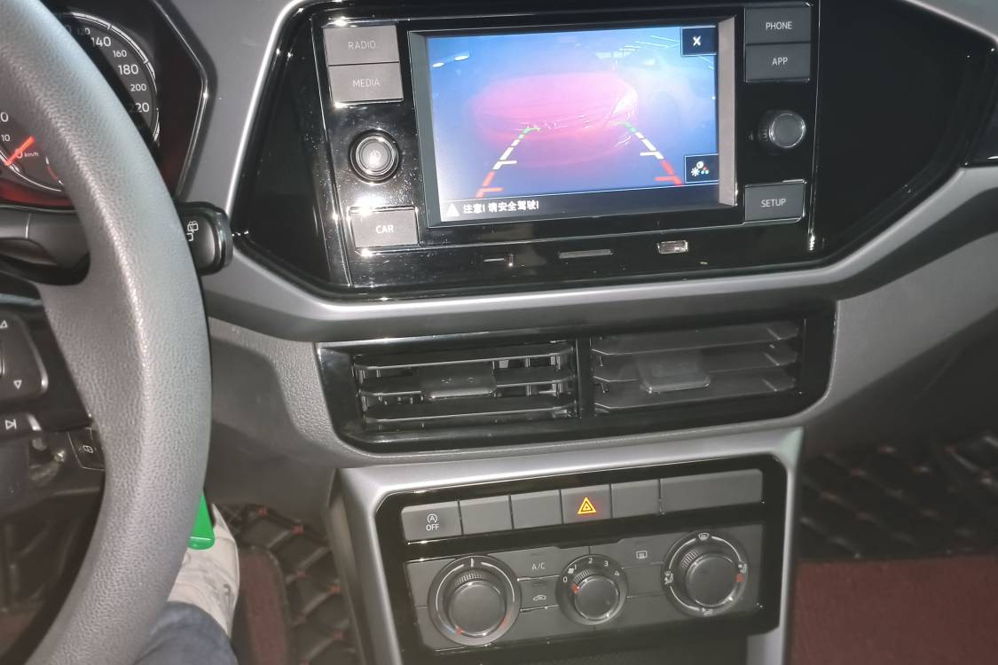 Volkswagen T-Cross 2020 immagine di auto #19