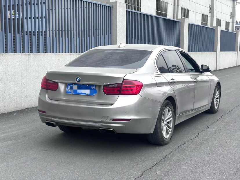BMW 3 Series 2014 car image #9