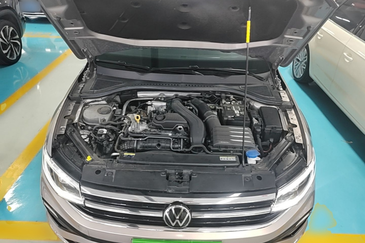 Volkswagen Bora 2023 car image #22