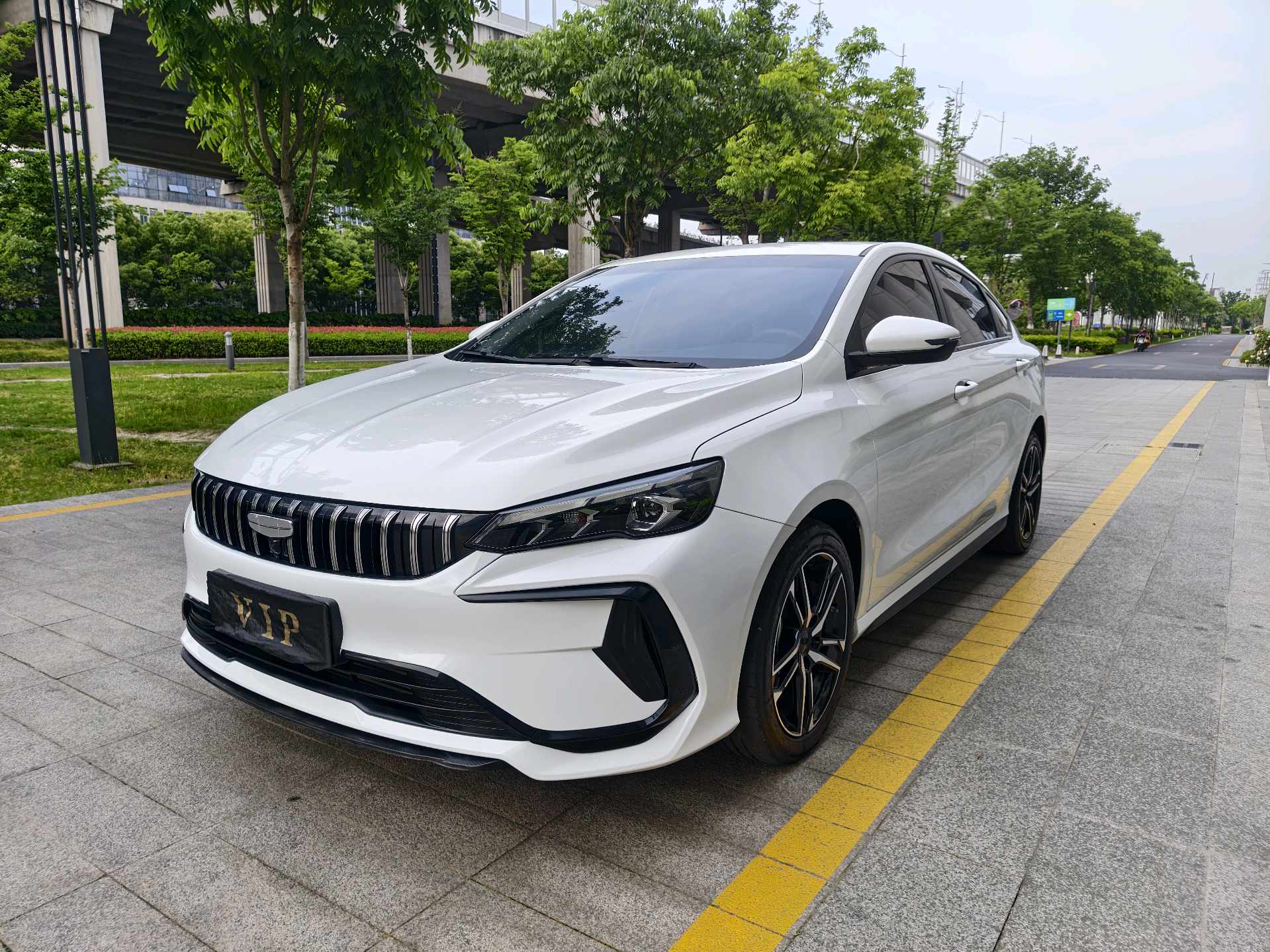 GEELY Binray 2024 car image 
