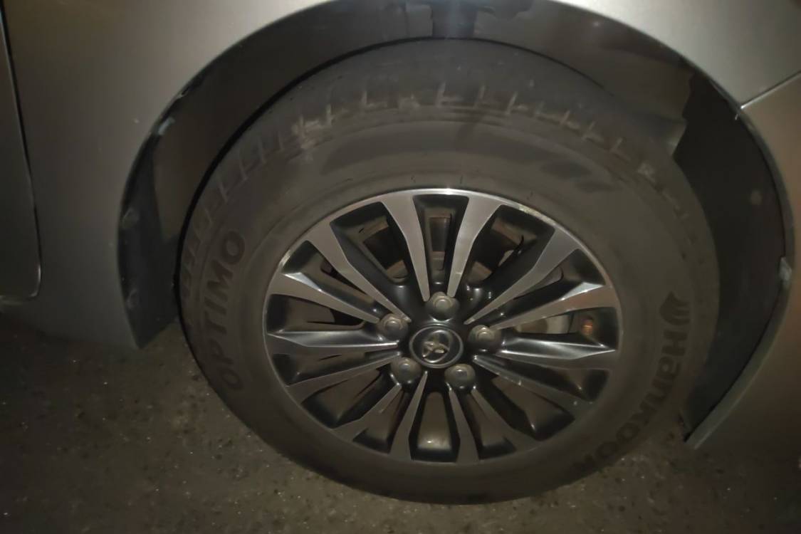 Toyota Corolla 2017 #9 Toyota Corolla 2017 car image #9
