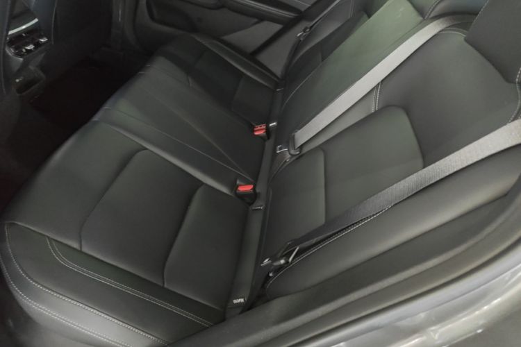 GEELY Emgrand 2025 #17 GEELY Emgrand 2025 car image #17