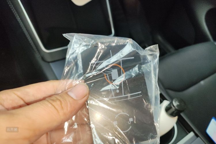 Tesla Model Y 2025 car image #10