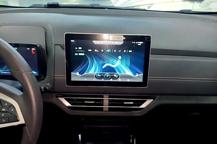 BYD Yuan New Energy 2019 imagen de coche #17