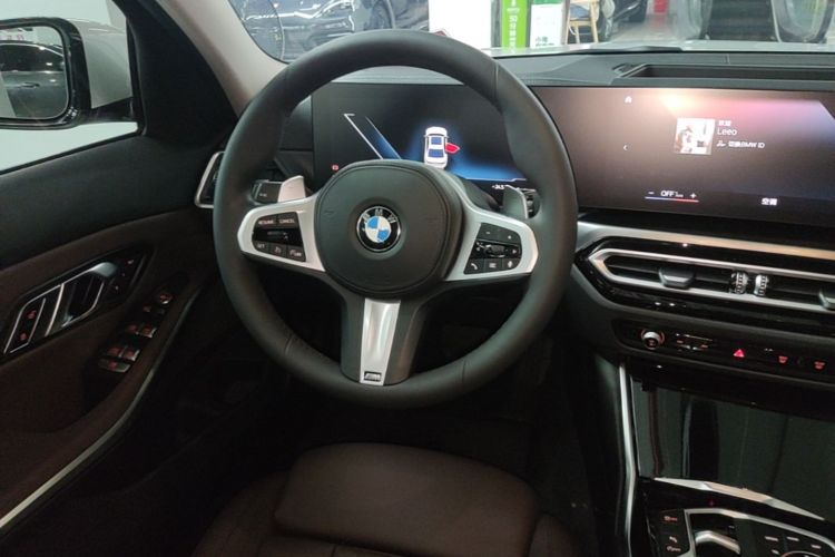 BMW 3 Series 2023 car image #11