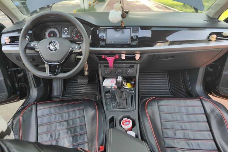 Volkswagen Lavida 2019 car image #11