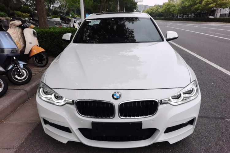 BMW 3 Series 2017 #3 BMW 3 Series 2017 car image #3