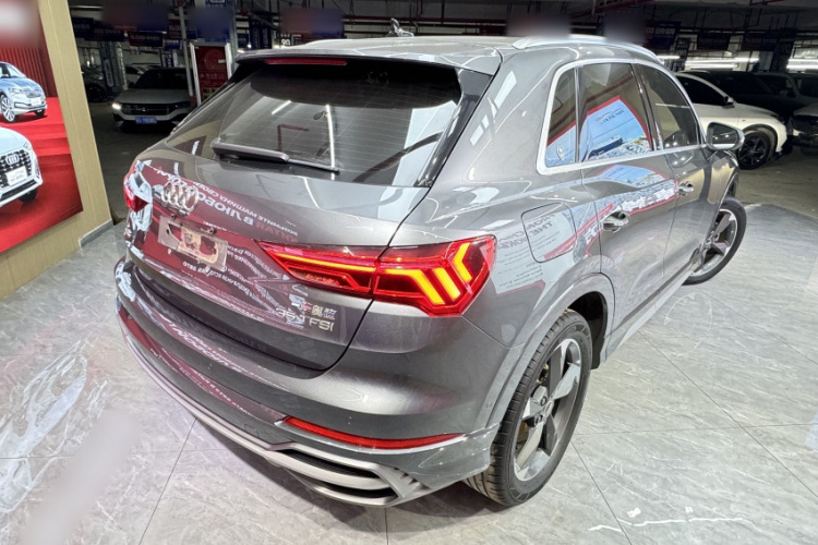 Audi Q3 2022 image de voiture #8