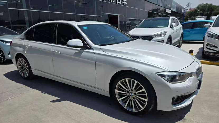 BMW 3 Series 2018 car image #3