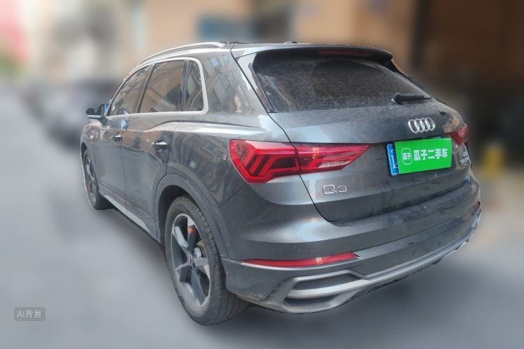 Audi Q3 2022 car image #5