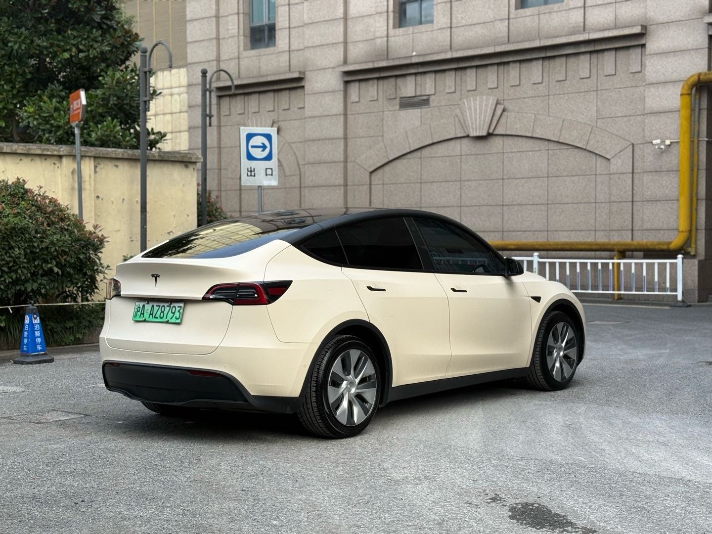Tesla Model Y 2022 imagem de carro #6