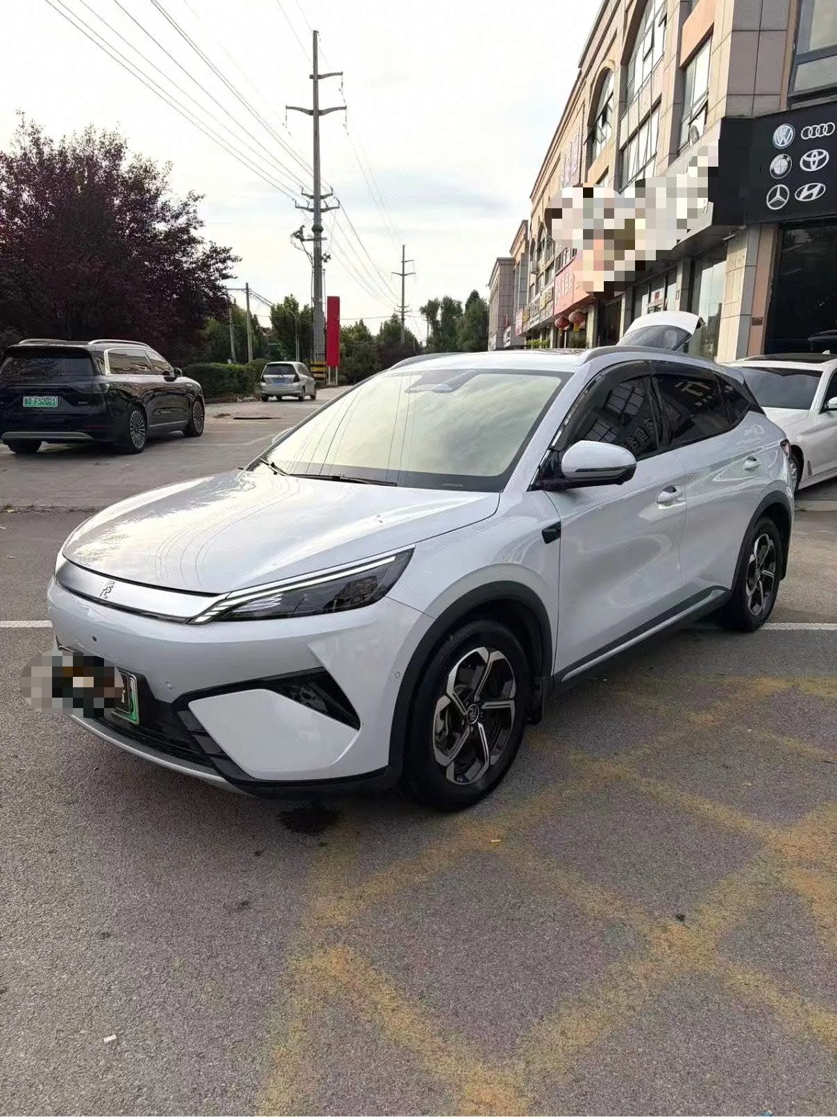 2025 2025 car image