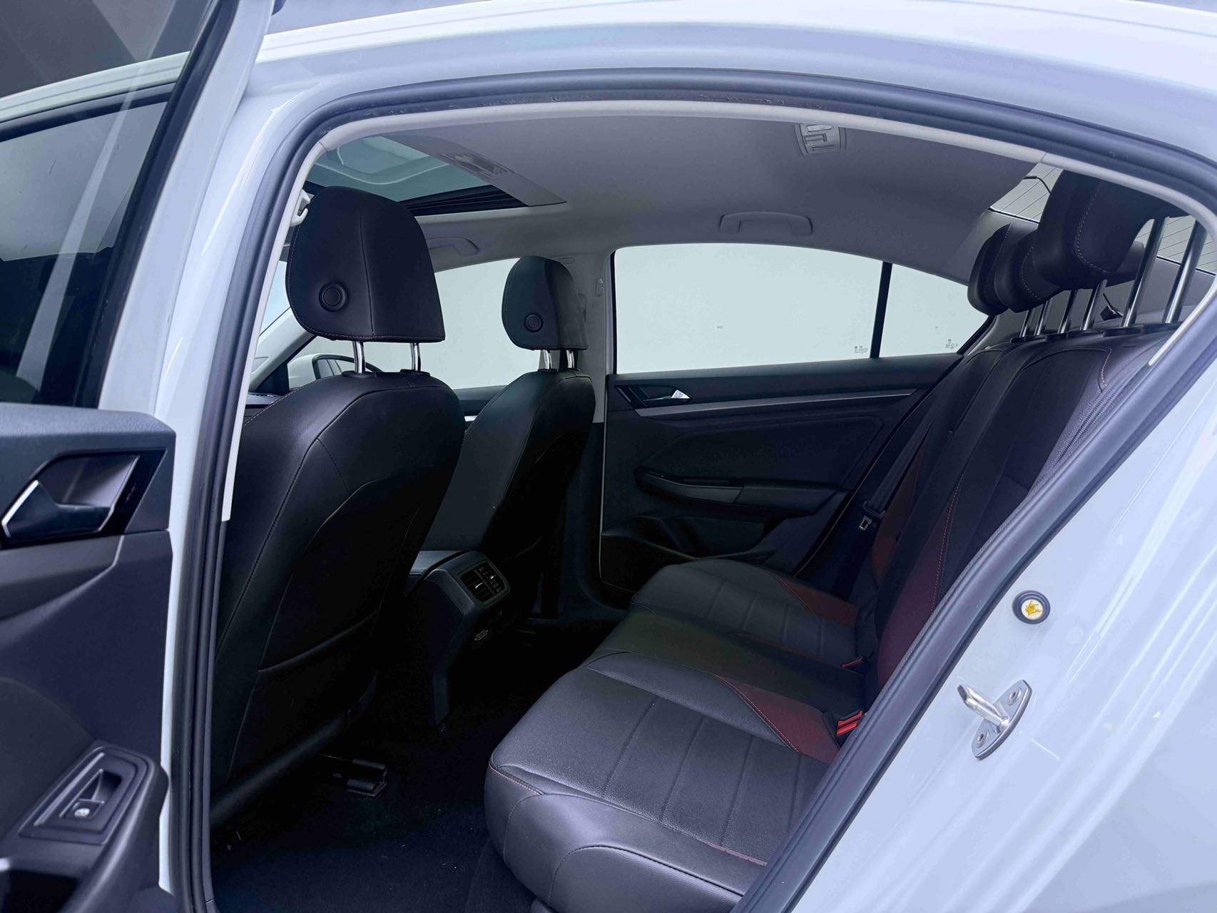 Volkswagen Bora 2022 car image #7