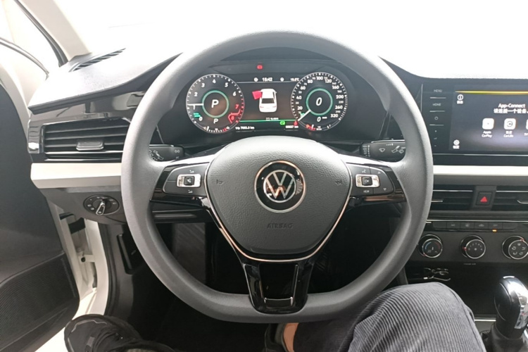 Volkswagen Lavida 2020 car image #11