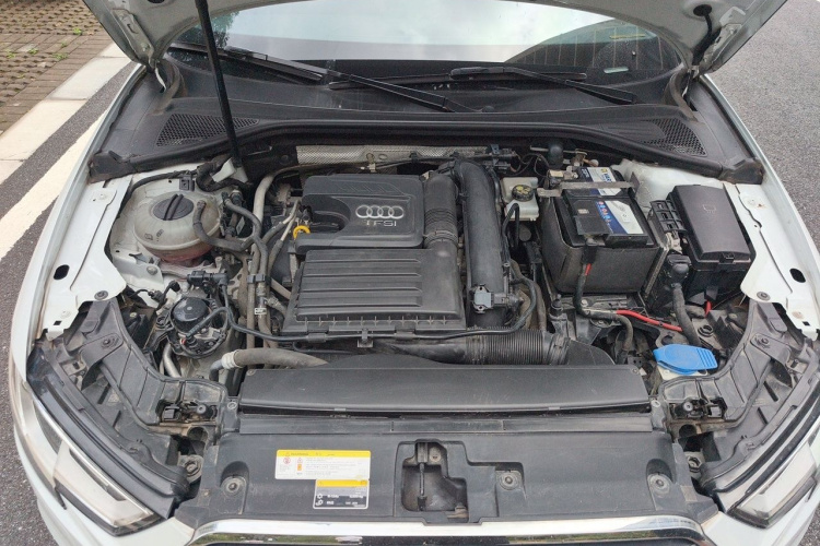 Audi A3 2019 immagine di auto #18