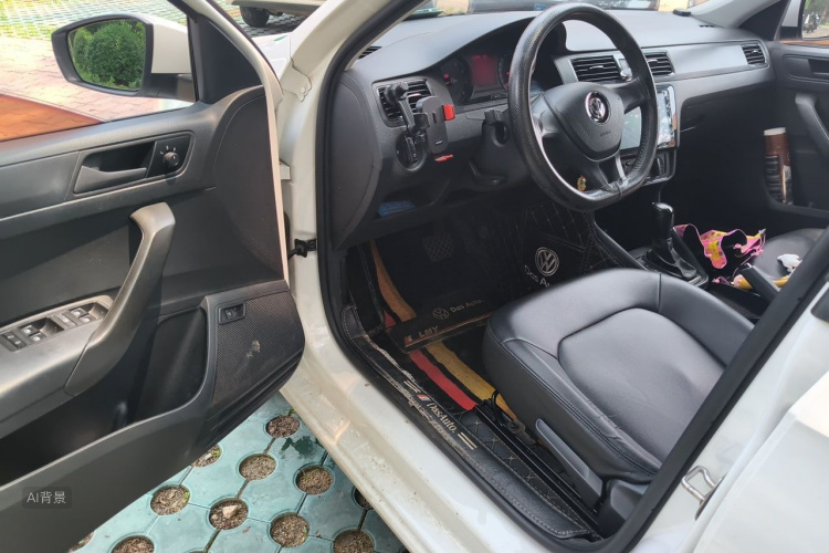 Volkswagen Santana 2018 car image #18