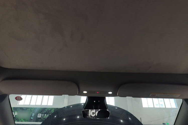 Tesla Model Y 2023 #18 Tesla Model Y 2023 car image #18