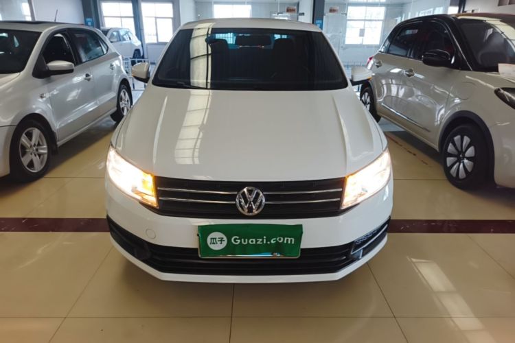 Volkswagen Santana 2017 car image #3