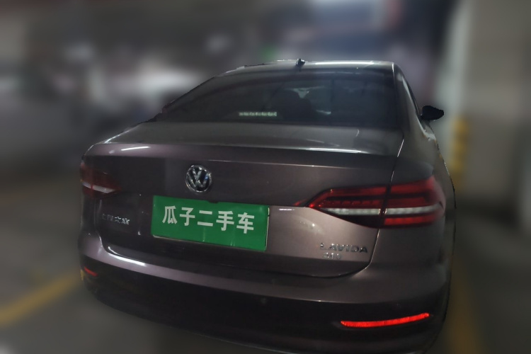 Volkswagen Lavida 2019 car image #4