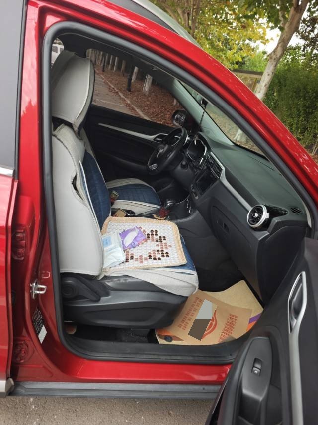 MG ZS 2018 car image #3